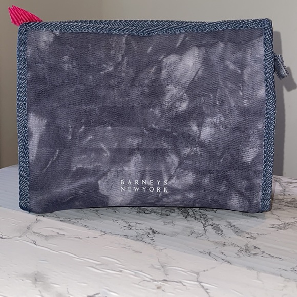BARNEYS NEW YORK ICON MAKEUP POUCH DENIM TIE DYE PINTED WITH PINK ZIPPER NEW - Picture 4 of 14